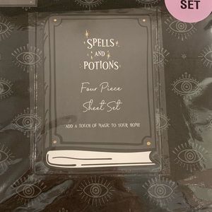 COPY - Halloween 16” deep pockets Queen four piece Sheet Set 100% polyester
